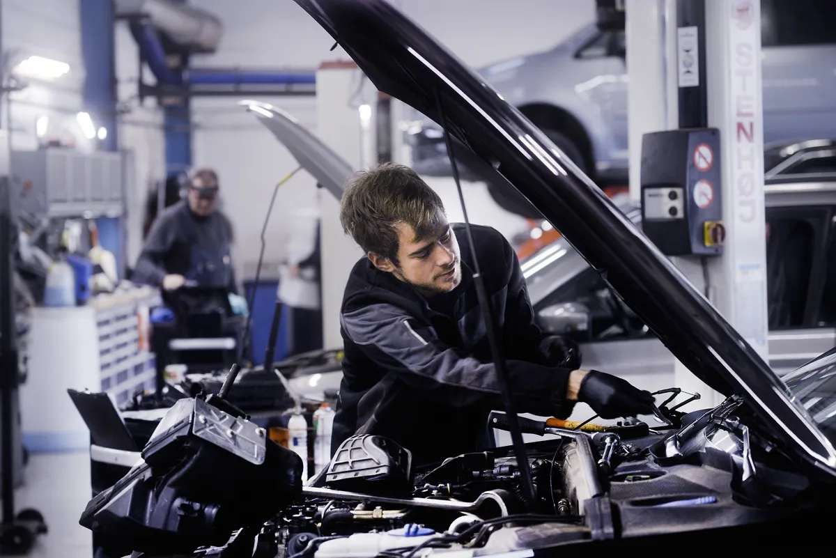 Hornsyld Bilcenter 5 1499X1000